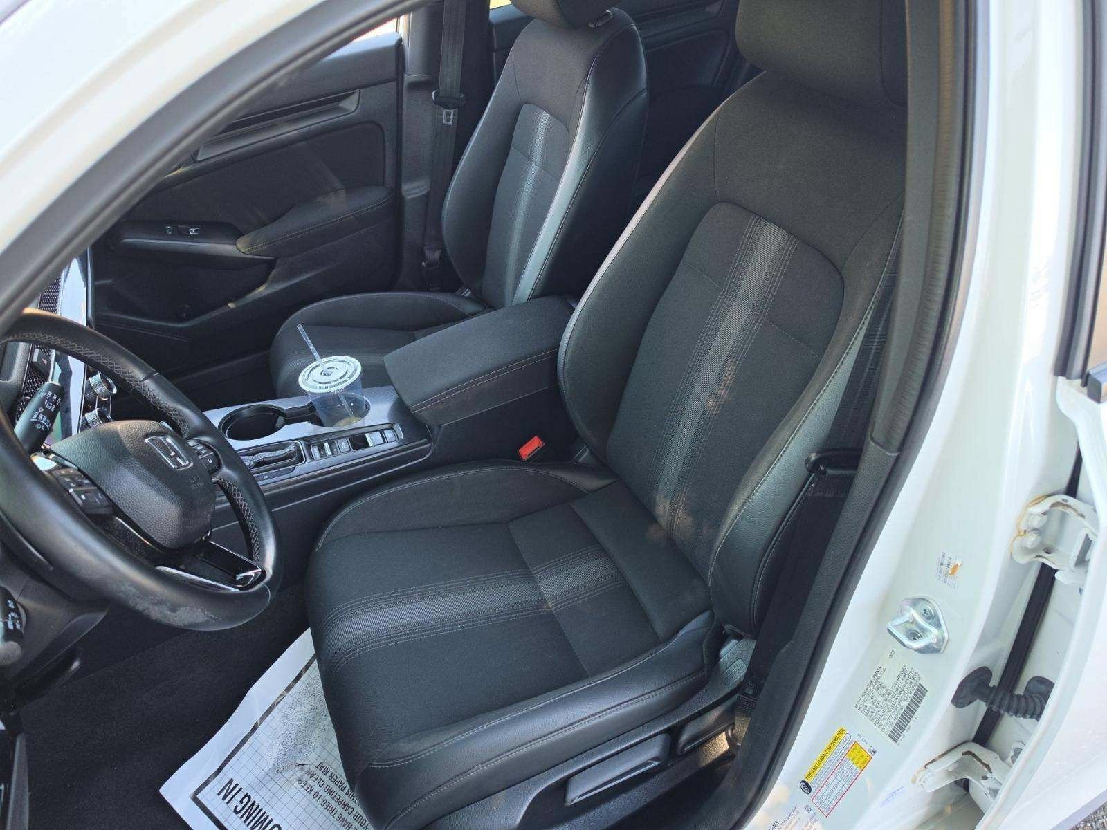 Used 2023 Honda Civic Sport image 6