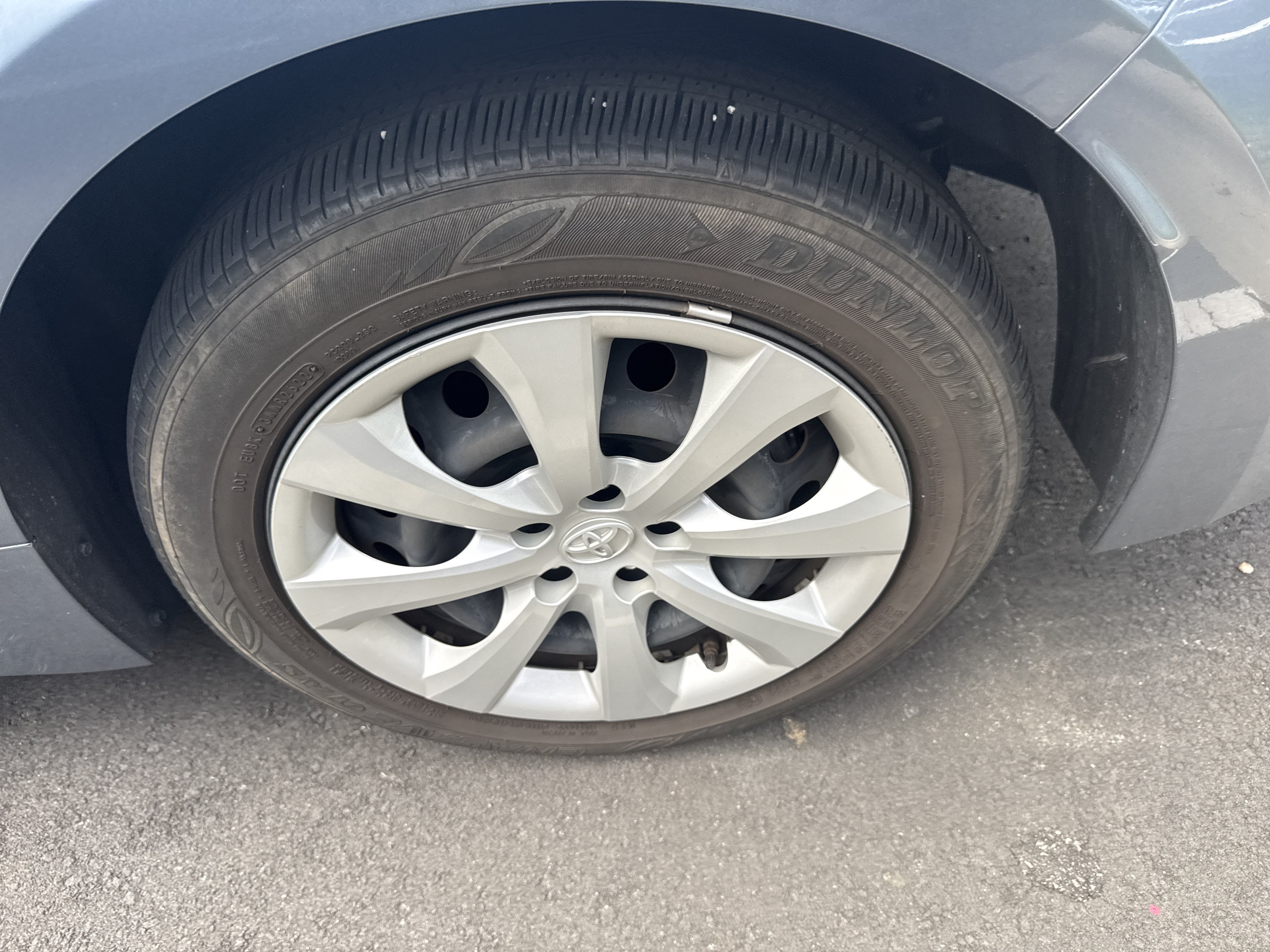 Used 2022 Toyota Corolla LE FWD image 11