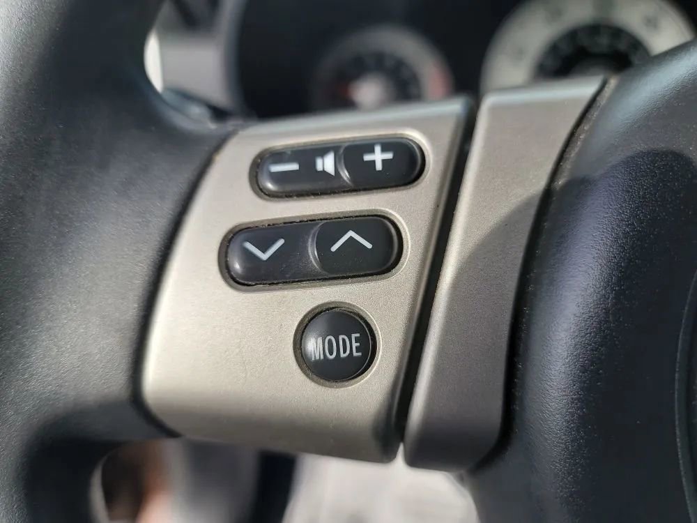 Used 2014 Toyota FJ Cruiser 4WD w/ Convenience Package image 29
