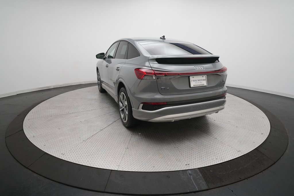 Used 2023 Audi Q4 e-tron Premium w/ Convenience Package image 10