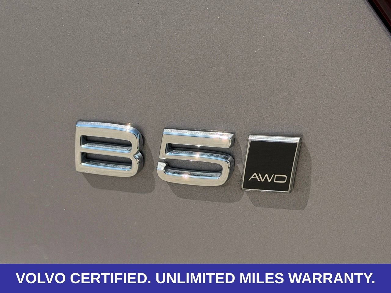 Certified 2026 Volvo XC40 B5 Plus AWD/4WD image 8