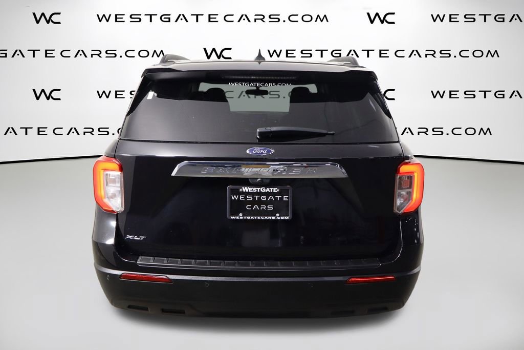 Used 2021 Ford Explorer XLT image 4