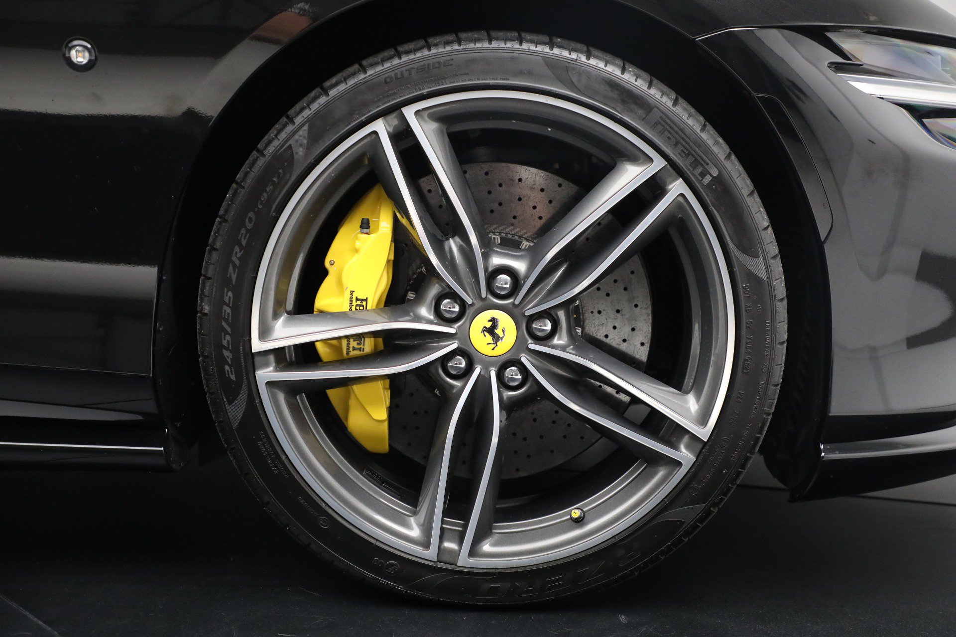 Certified 2022 Ferrari Roma RWD image 28