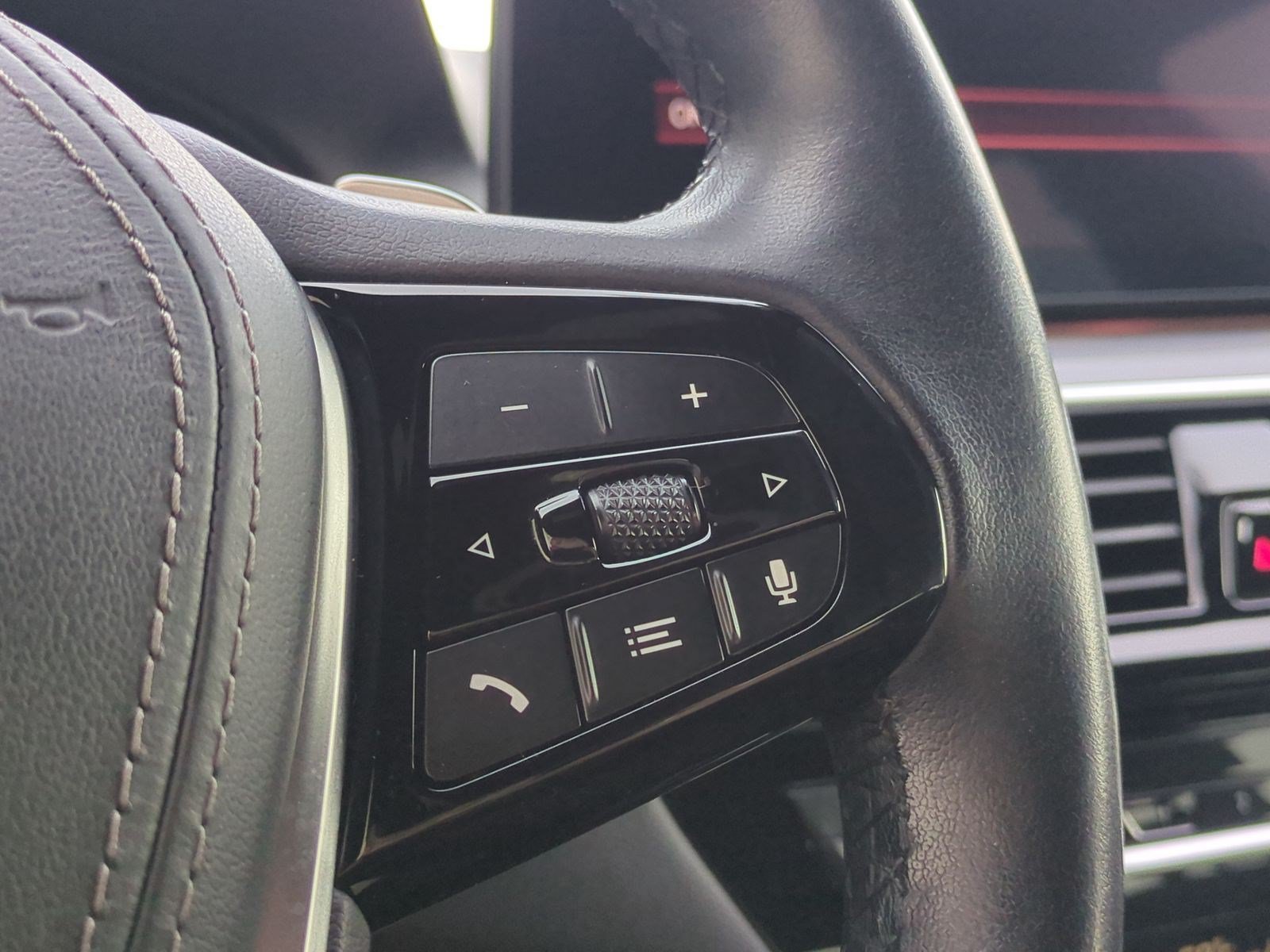 Used 2021 BMW 540i RWD image 20