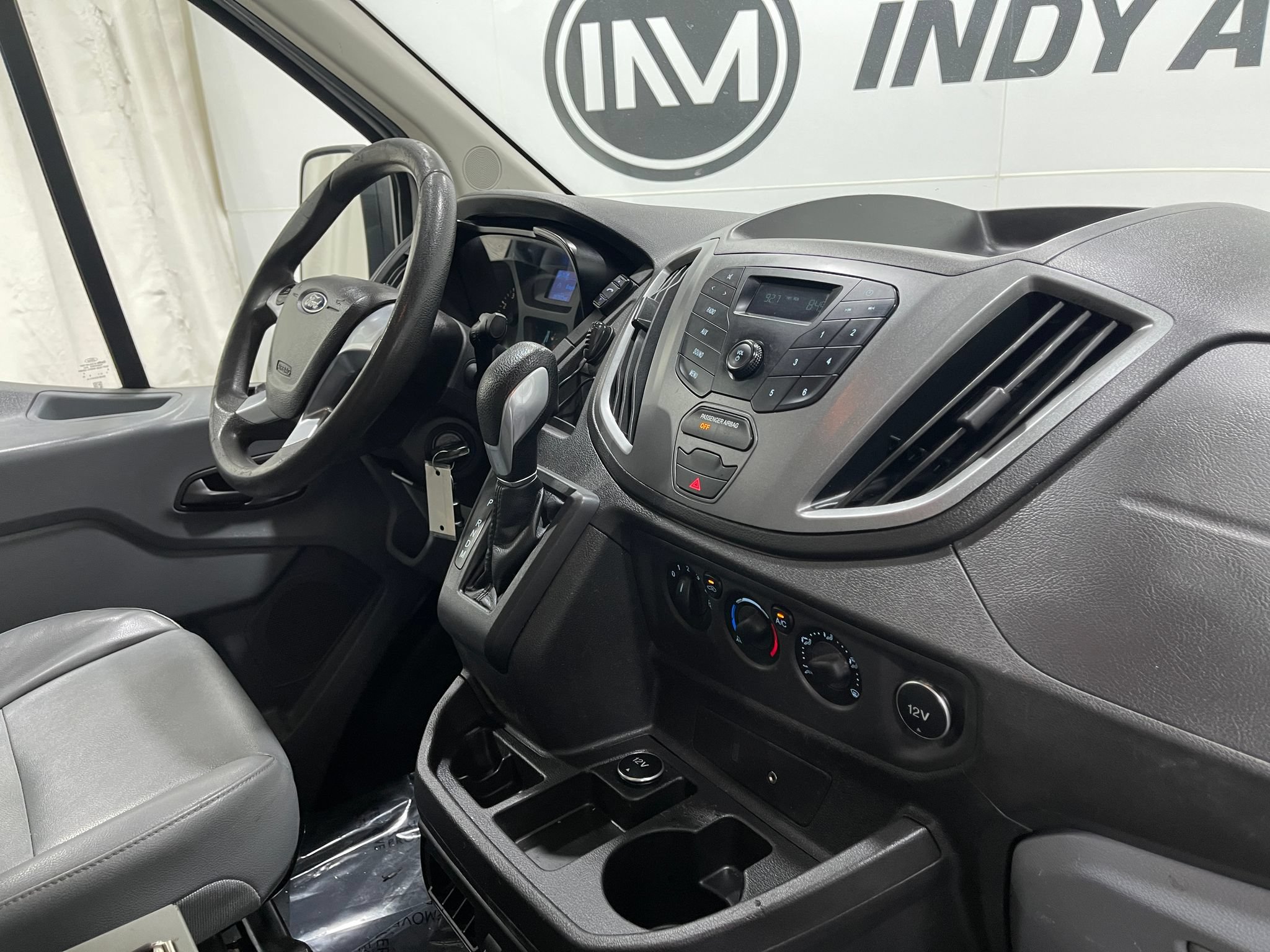Used 2016 Ford Transit 150 130 Low Roof RWD image 18