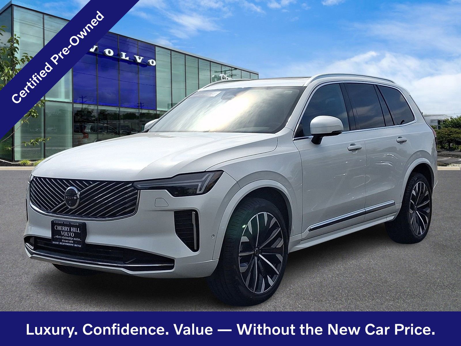 Certified 2025 Volvo XC90 B6 Plus AWD/4WD image 3