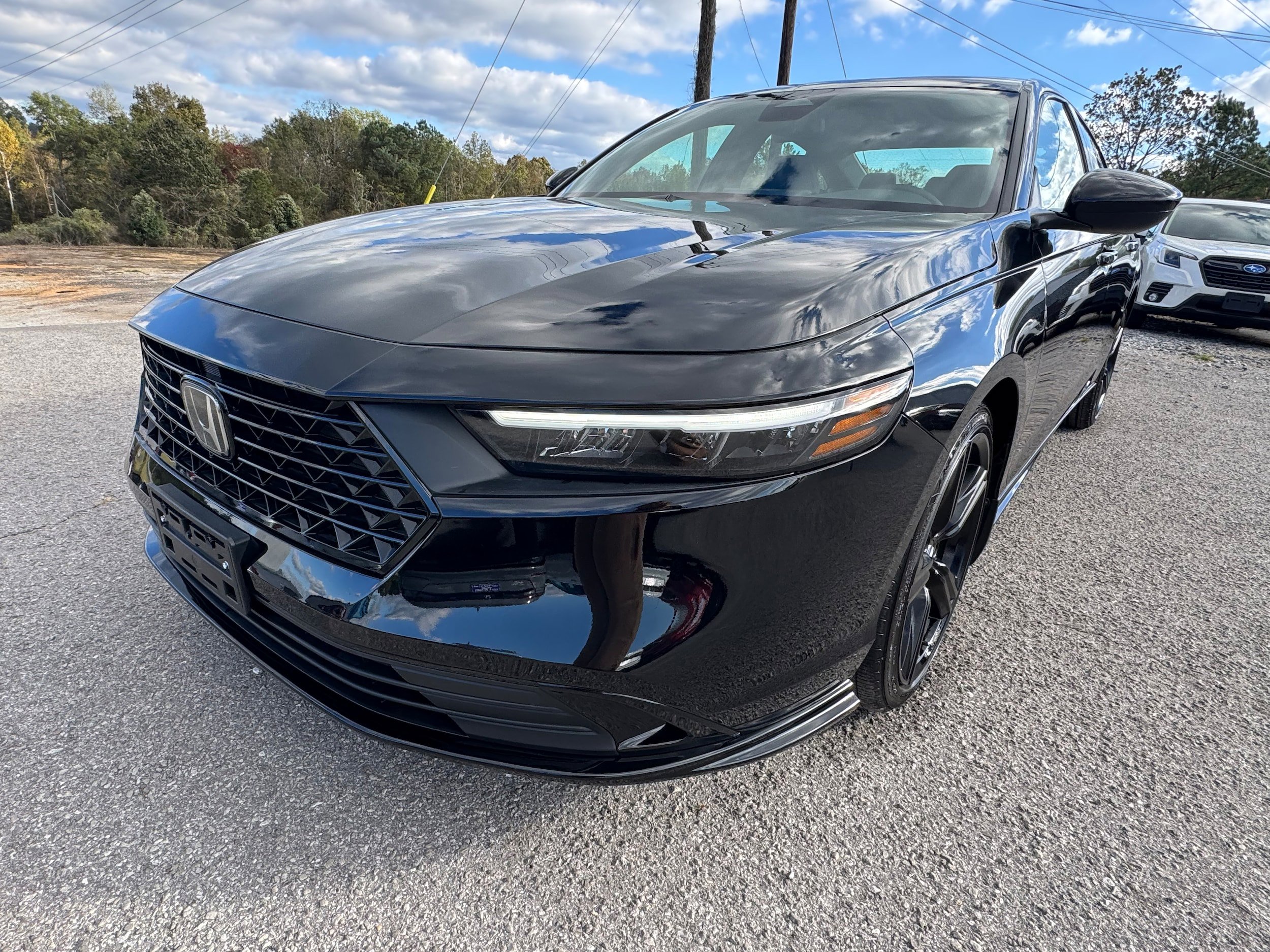 Used 2025 Honda Accord Sport image 2