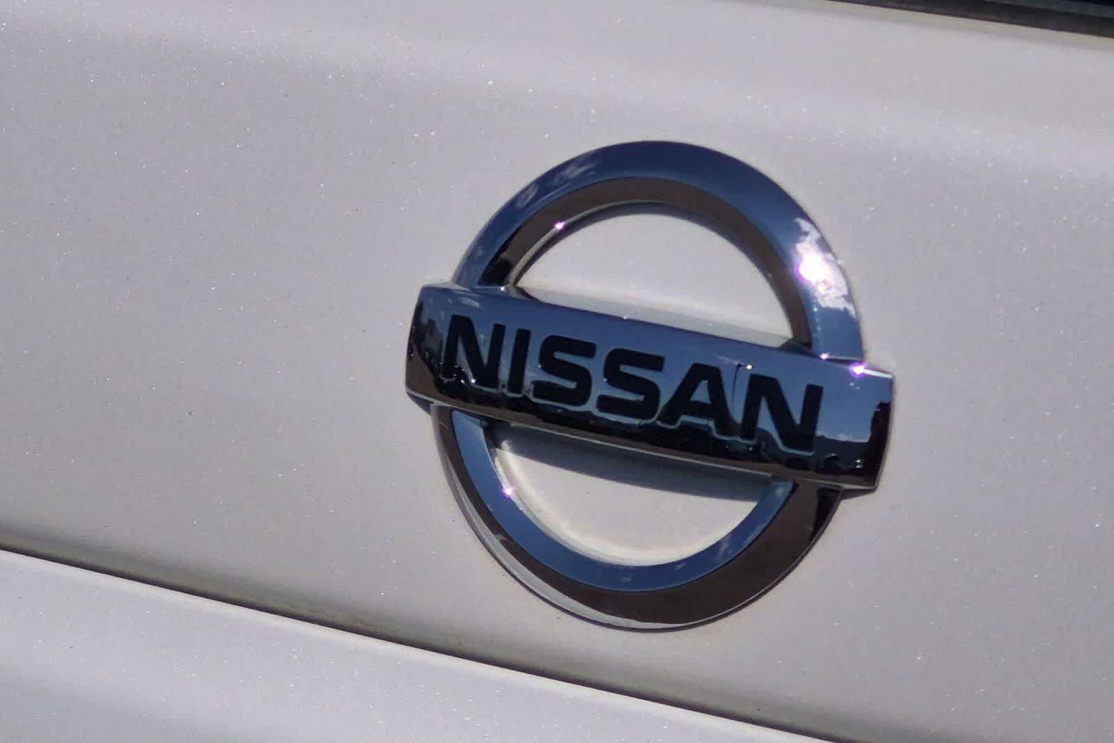 Used 2016 Nissan Murano Platinum w/ Platinum Technology Package AWD/4WD image 10