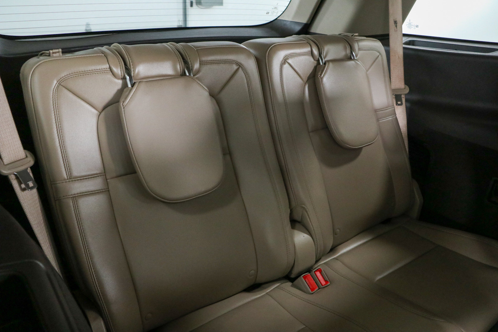 Used 2023 Lincoln Aviator Reserve w/ Equipment Group 201A RWD image 32