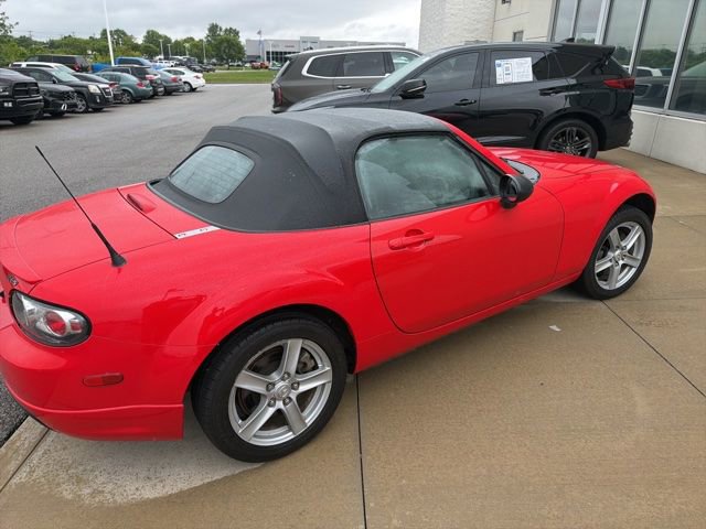 Used 2007 MAZDA MX-5 Miata Touring w/ Appearance Pkg RWD image 5