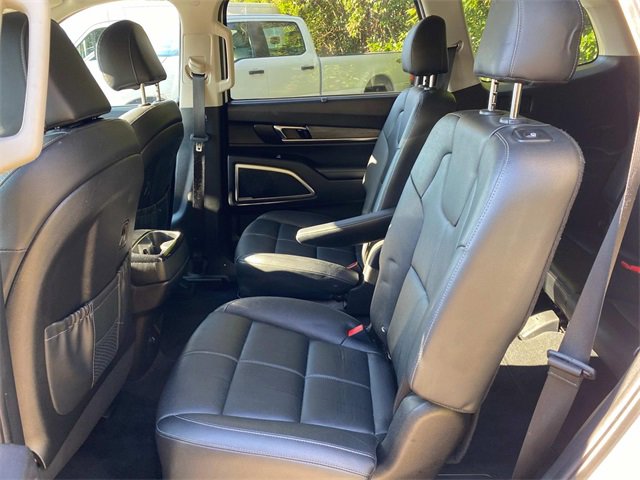 Used 2022 Kia Telluride EX w/ EX Premium Package image 9