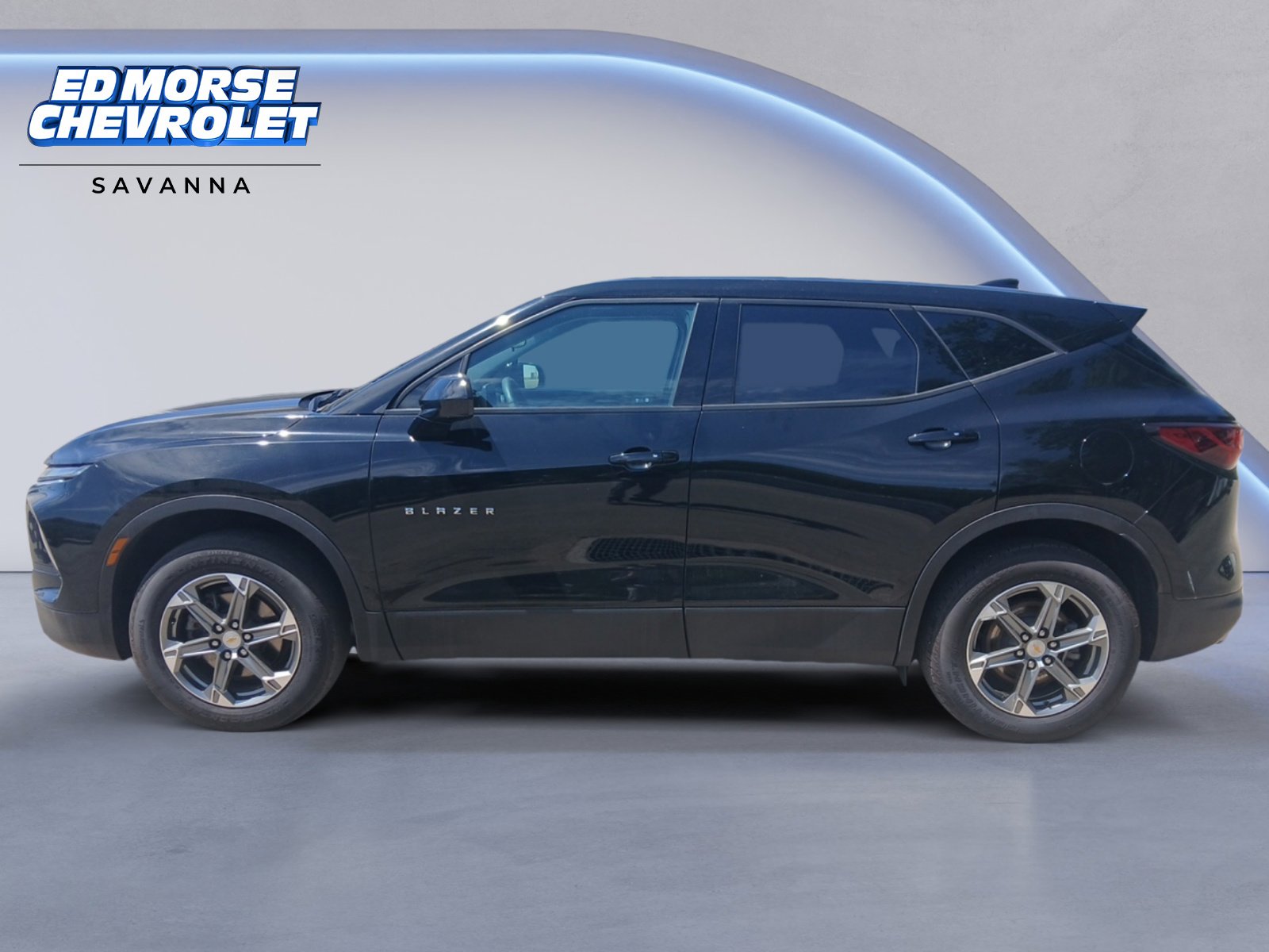 Used 2024 Chevrolet Blazer LT w/ Driver Confidence Package AWD/4WD image 2