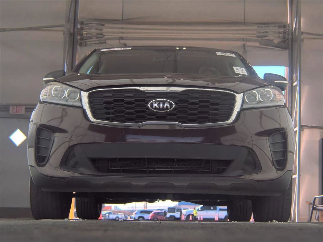 Used 2020 Kia Sorento LX image 3