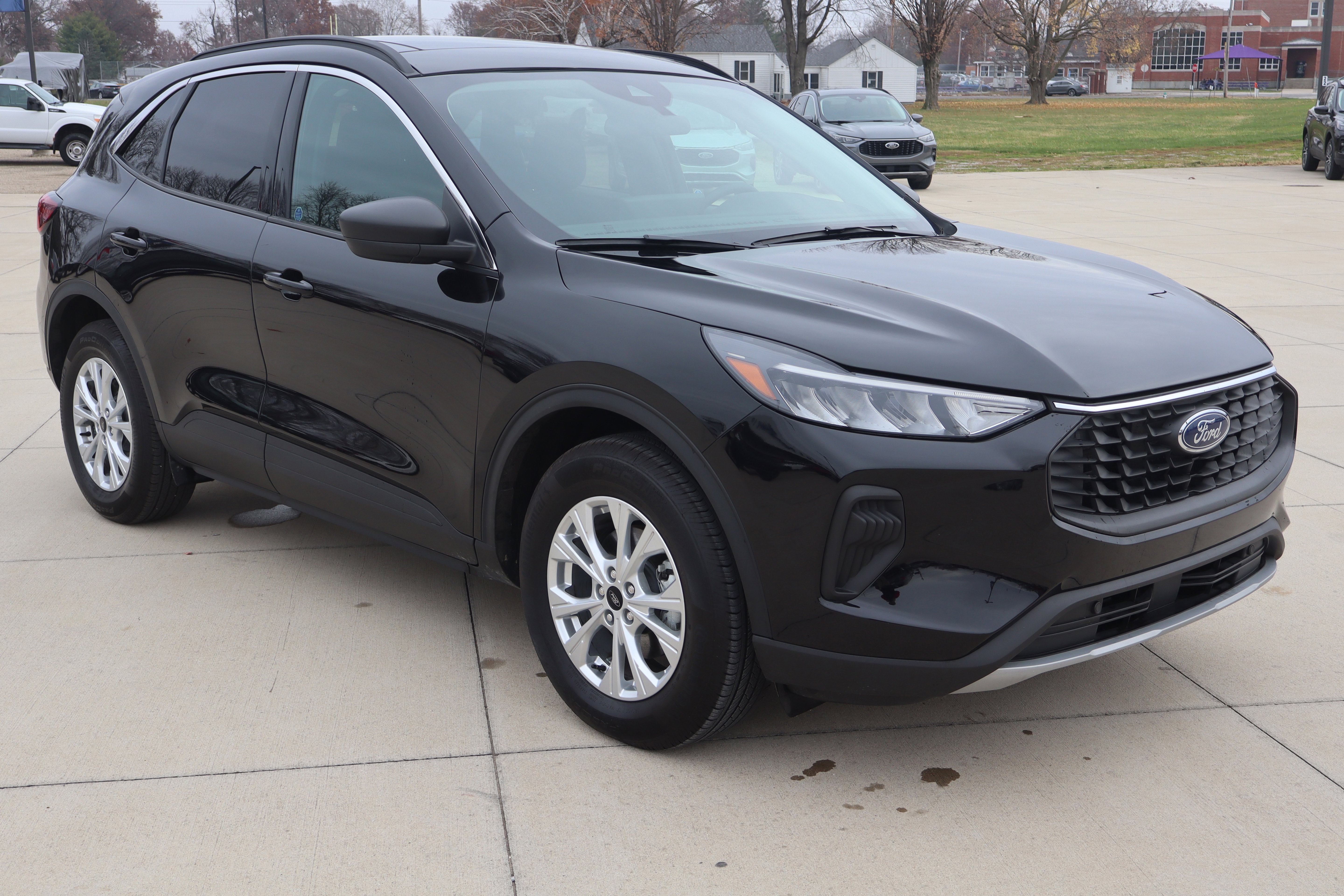 Used 2023 Ford Escape Active w/ Tech Pack #1 image 4