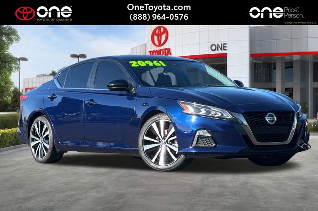 Used 2022 Nissan Altima 2.5 SR