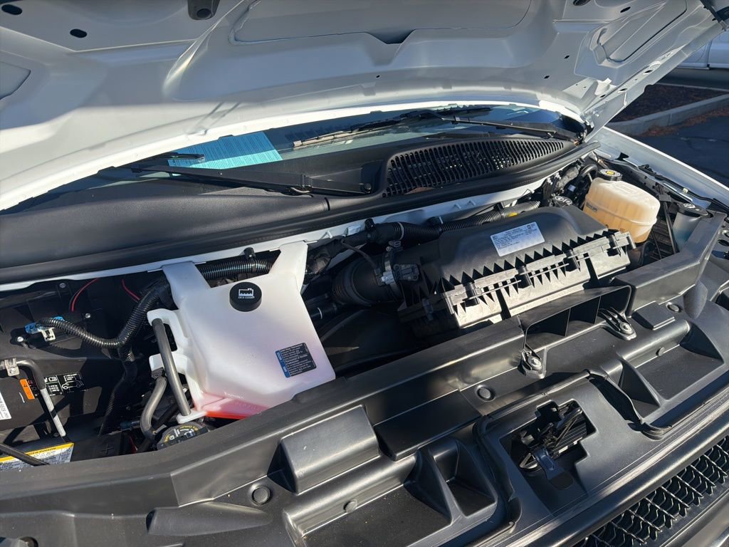 New 2025 Chevrolet Express 2500 Work Van w/ Driver Convenience Package image 40