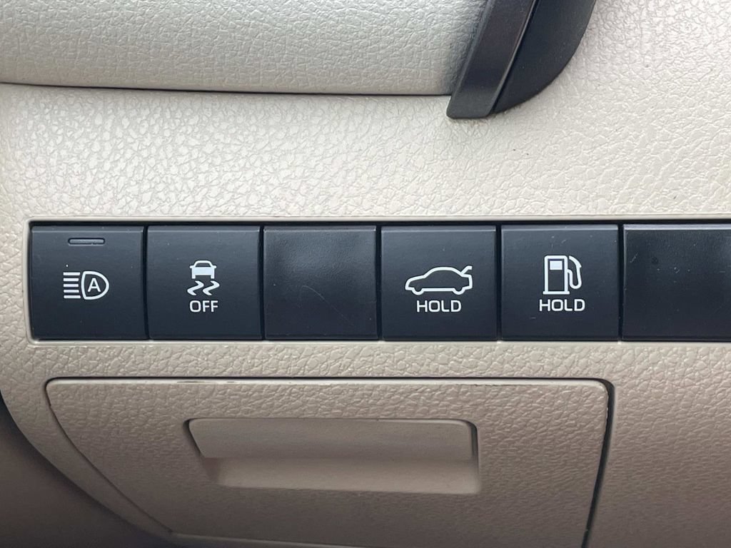 Used 2023 Toyota Camry LE FWD image 24