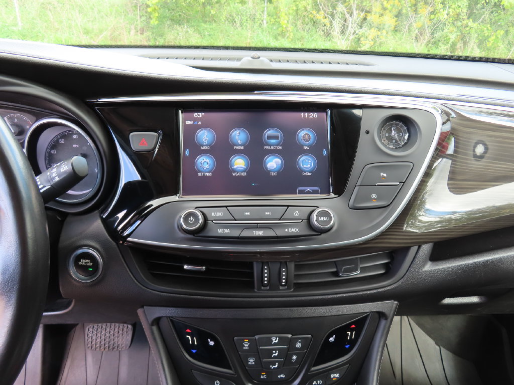 Used 2020 Buick Envision Essence w/ LPO, Active Package AWD/4WD image 20