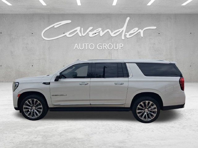 Used 2021 GMC Yukon XL Denali w/ Denali Premium Package AWD/4WD image 16