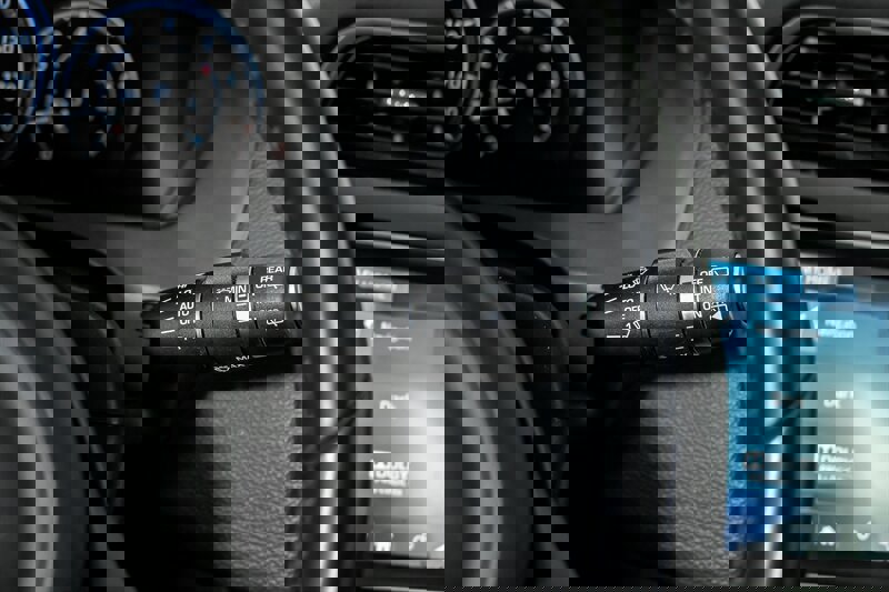 Used 2017 Jaguar F-PACE Prestige image 27