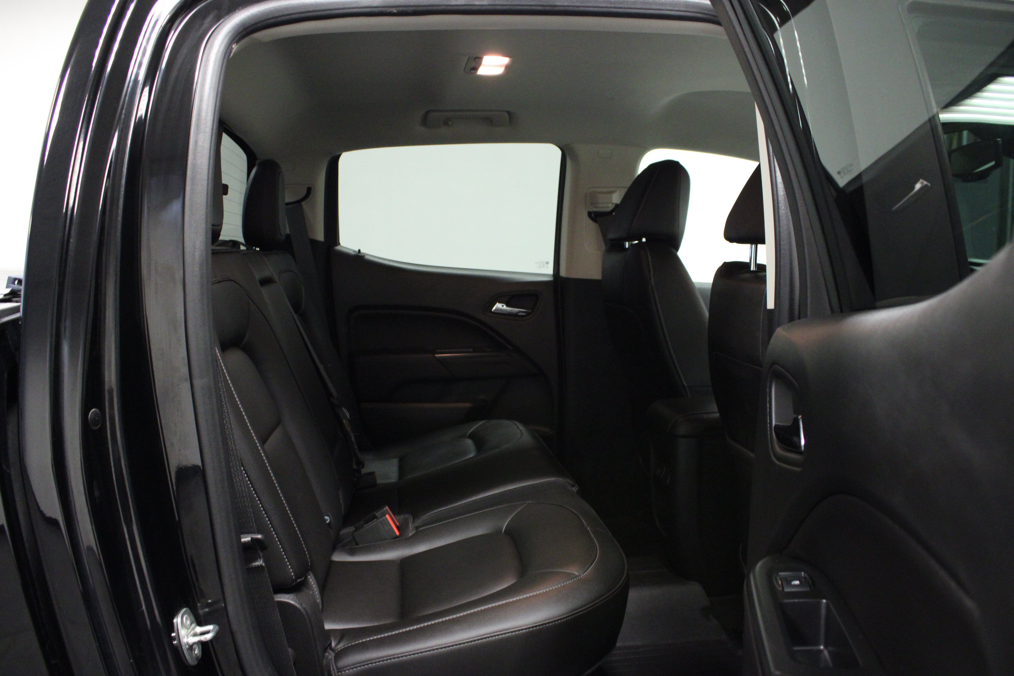 Used 2018 GMC Canyon SLT w/ Driver Alert Package AWD/4WD image 15