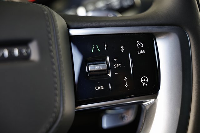 New 2025 Land Rover Range Rover Long Wheelbase SE image 42