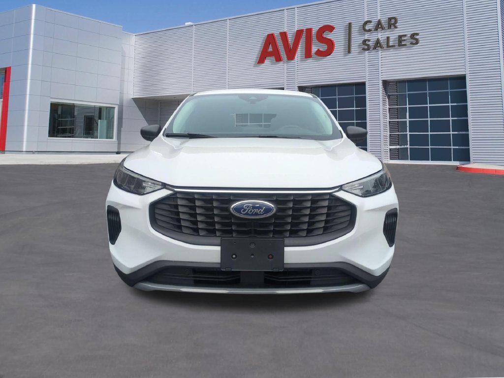Used 2025 Ford Escape Active AWD/4WD image 2