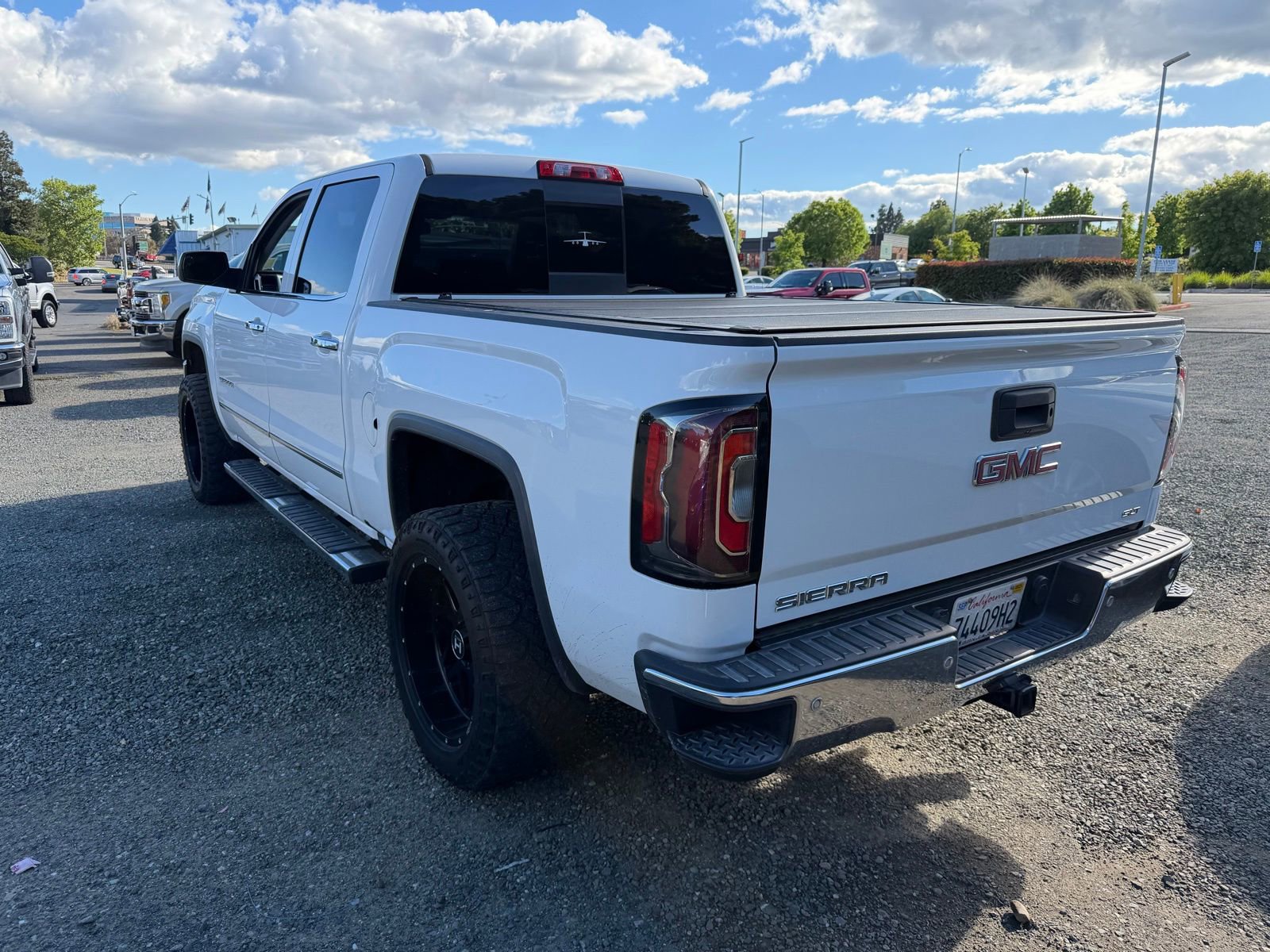 Used 2017 GMC Sierra 1500 SLT w/ SLT Premium Package image 3