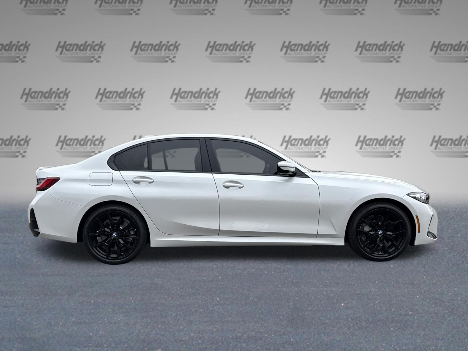Used 2026 BMW 330i Sedan w/ M Sport Package RWD image 10