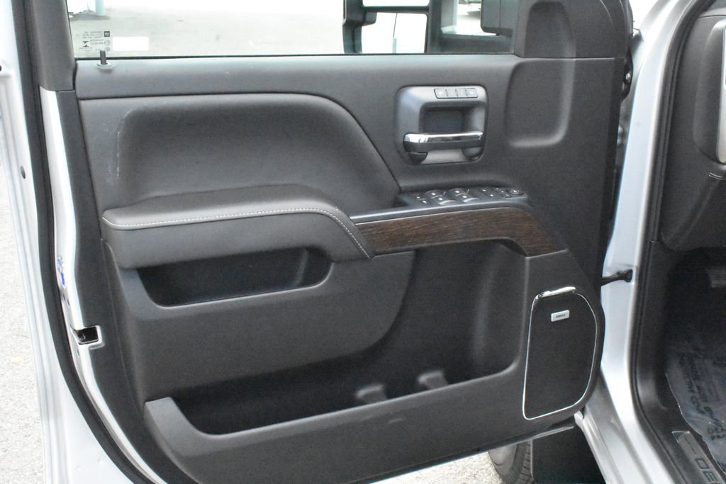 Used 2019 GMC Sierra 3500 Denali w/ Duramax Plus Package image 19