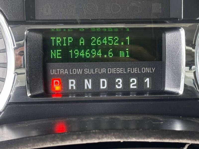 Used 2010 Ford F250 Lariat image 15