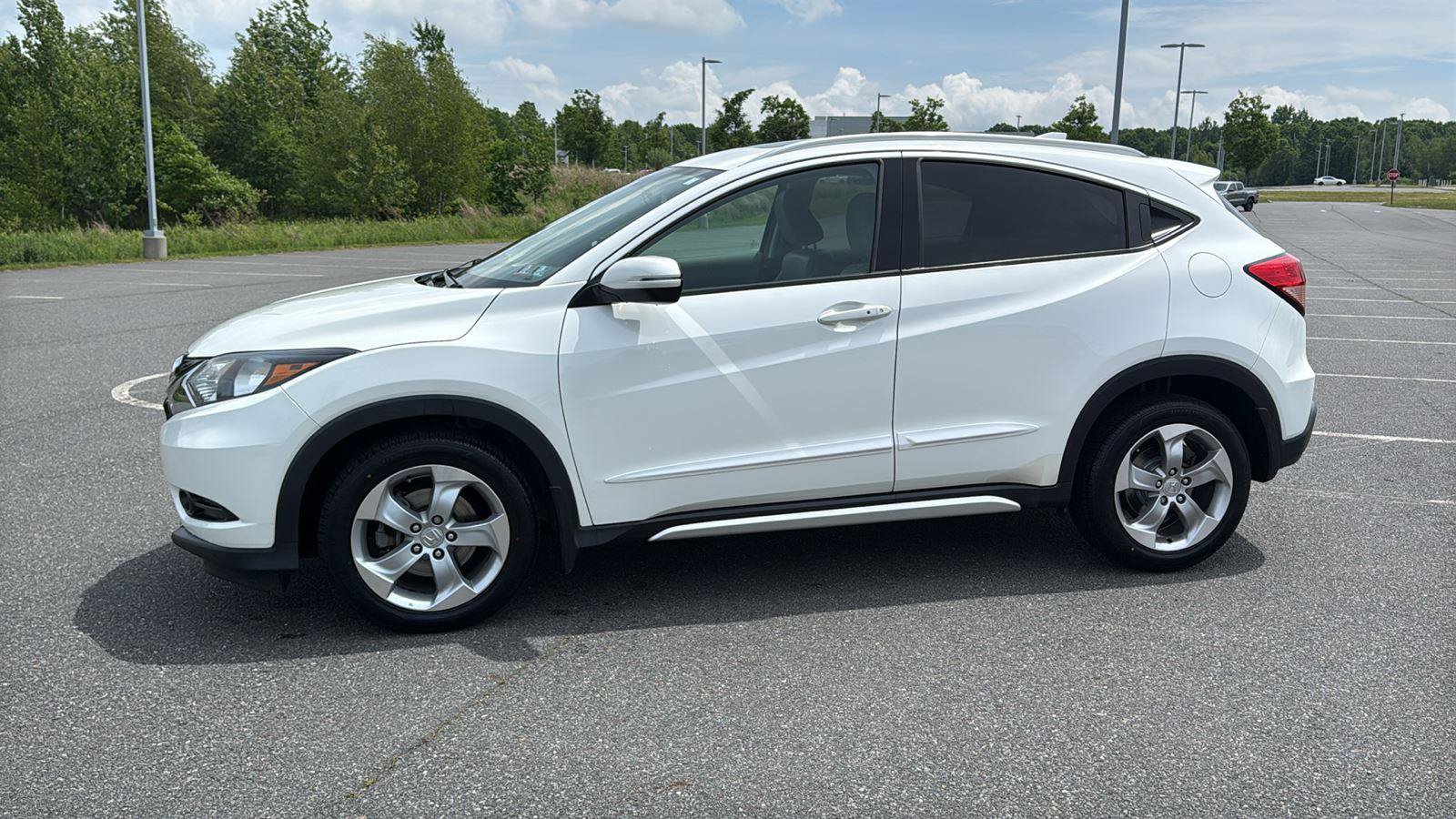 Used 2016 Honda HR-V EX-L image 11