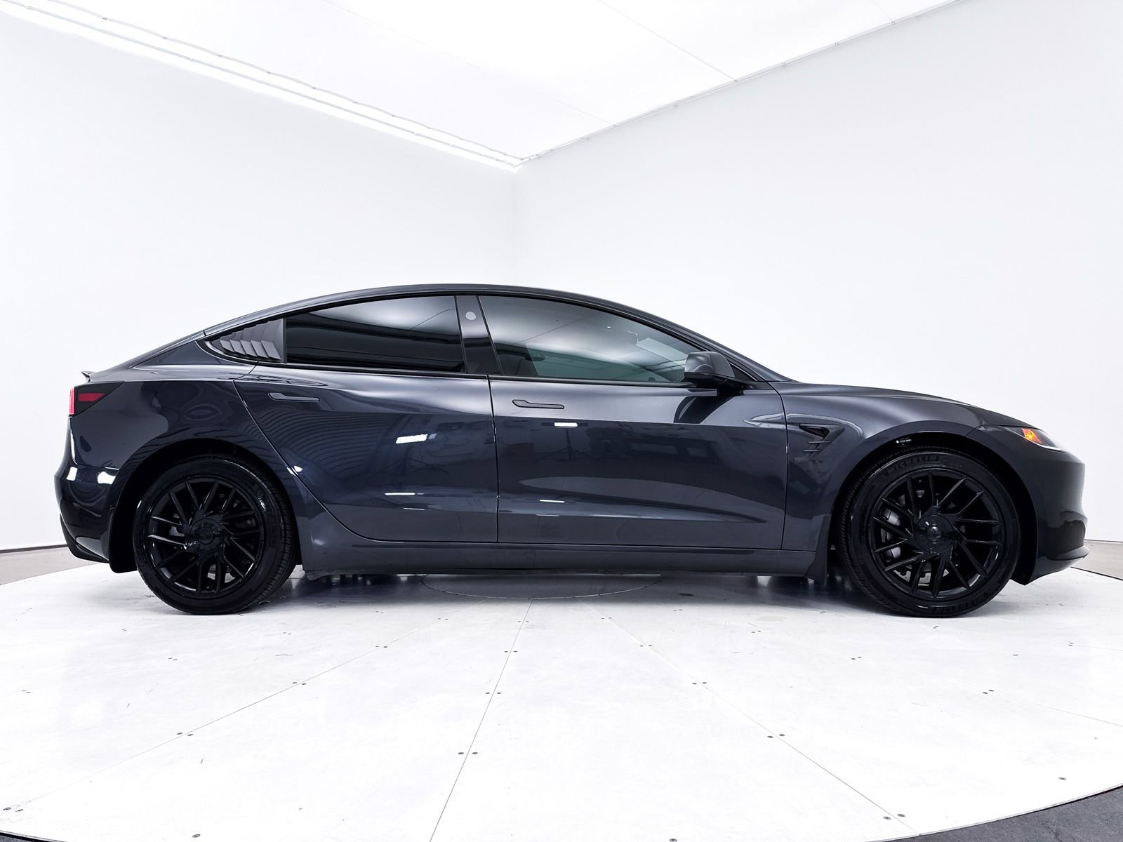 Used 2024 Tesla Model 3 Long Range image 35