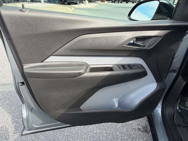 New 2027 Chevrolet Bolt RS w/ Technology Package FWD image 28