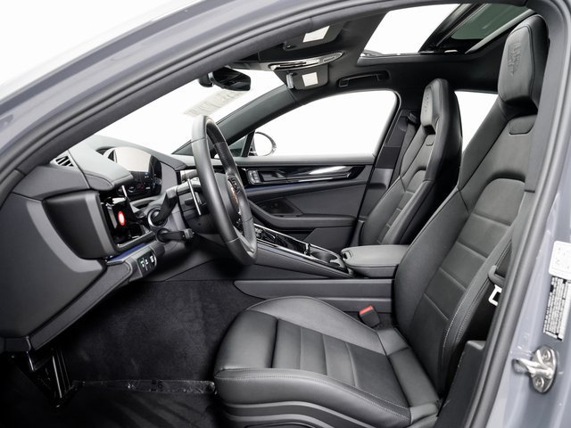 Certified 2025 Porsche Panamera 4 AWD/4WD image 6