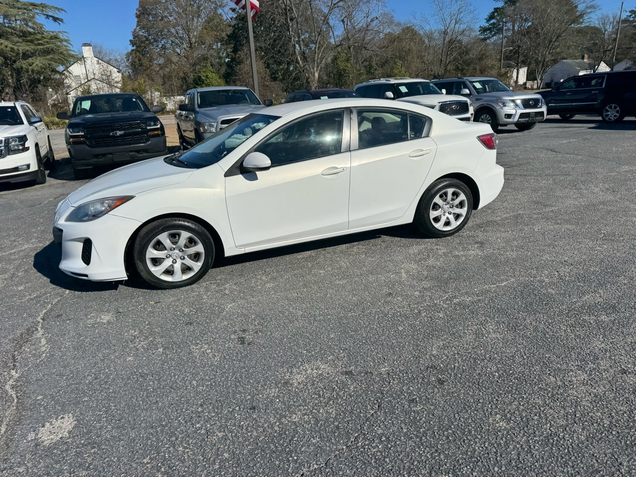Used 2013 MAZDA MAZDA3 i SV image 10