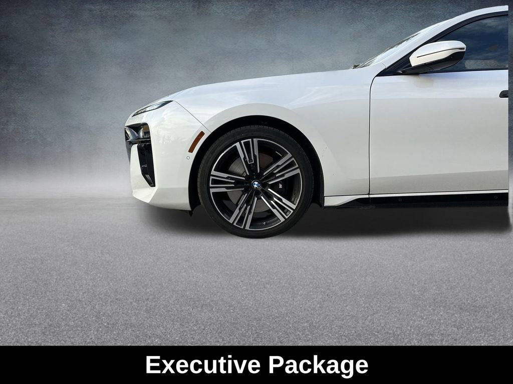 Used 2025 BMW 760i xDrive 760i xDrive w/ Executive Package image 14