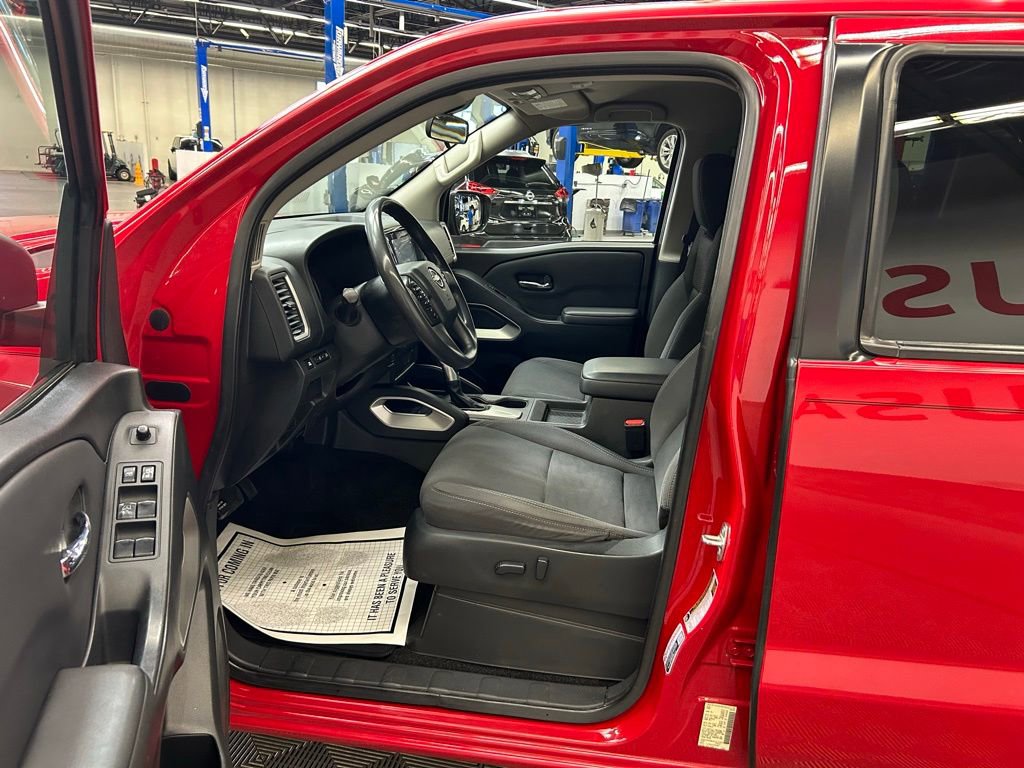 Used 2022 Nissan Frontier SV image 21