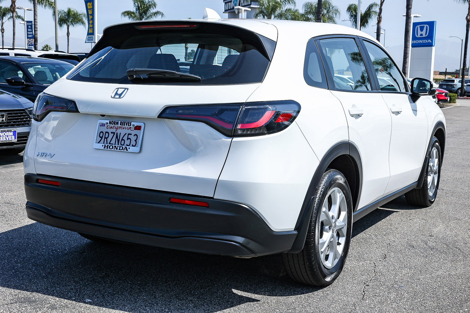 Used 2025 Honda HR-V LX image 7