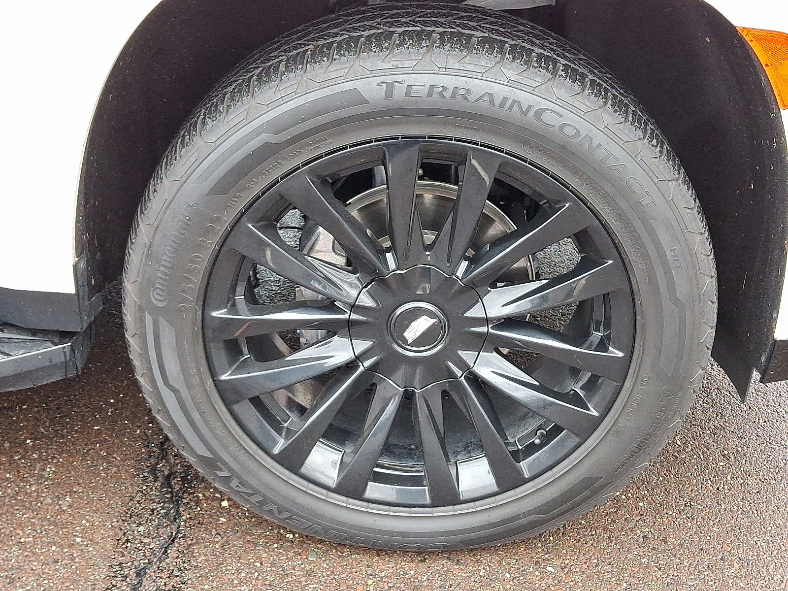 Used 2021 Cadillac Escalade Premium Luxury w/ LPO, Illumination Package image 8