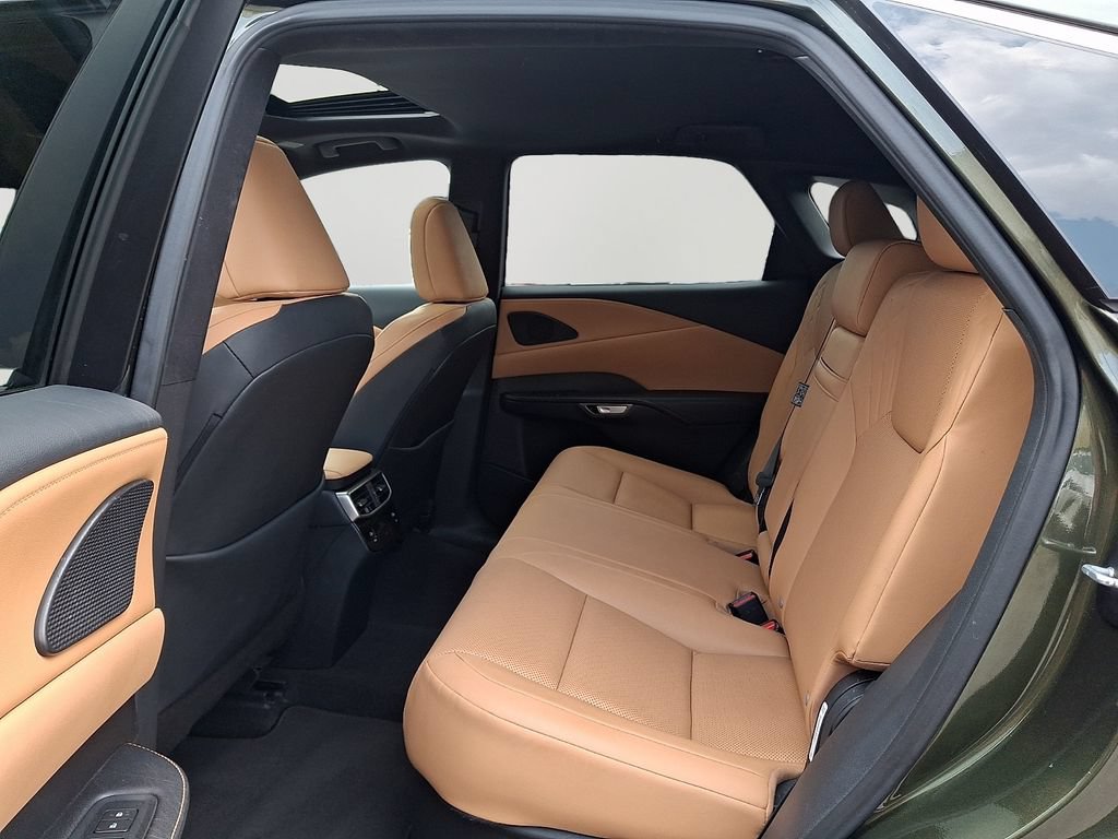 Used 2024 Lexus RX 350 Premium w/ Accessory Package AWD/4WD image 8