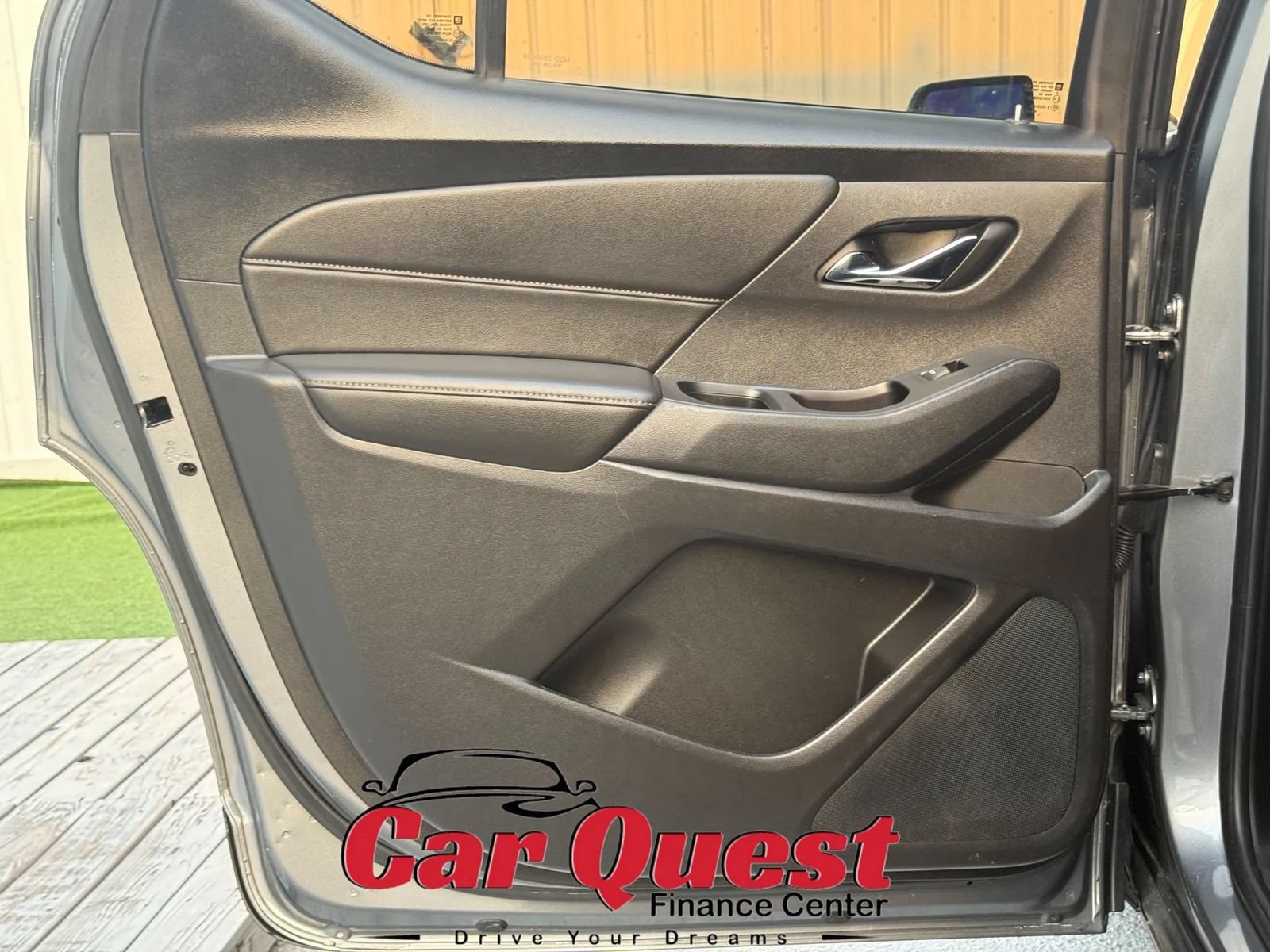 Used 2019 Chevrolet Traverse LS FWD image 13