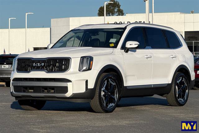 Used 2025 Kia Telluride EX image 8