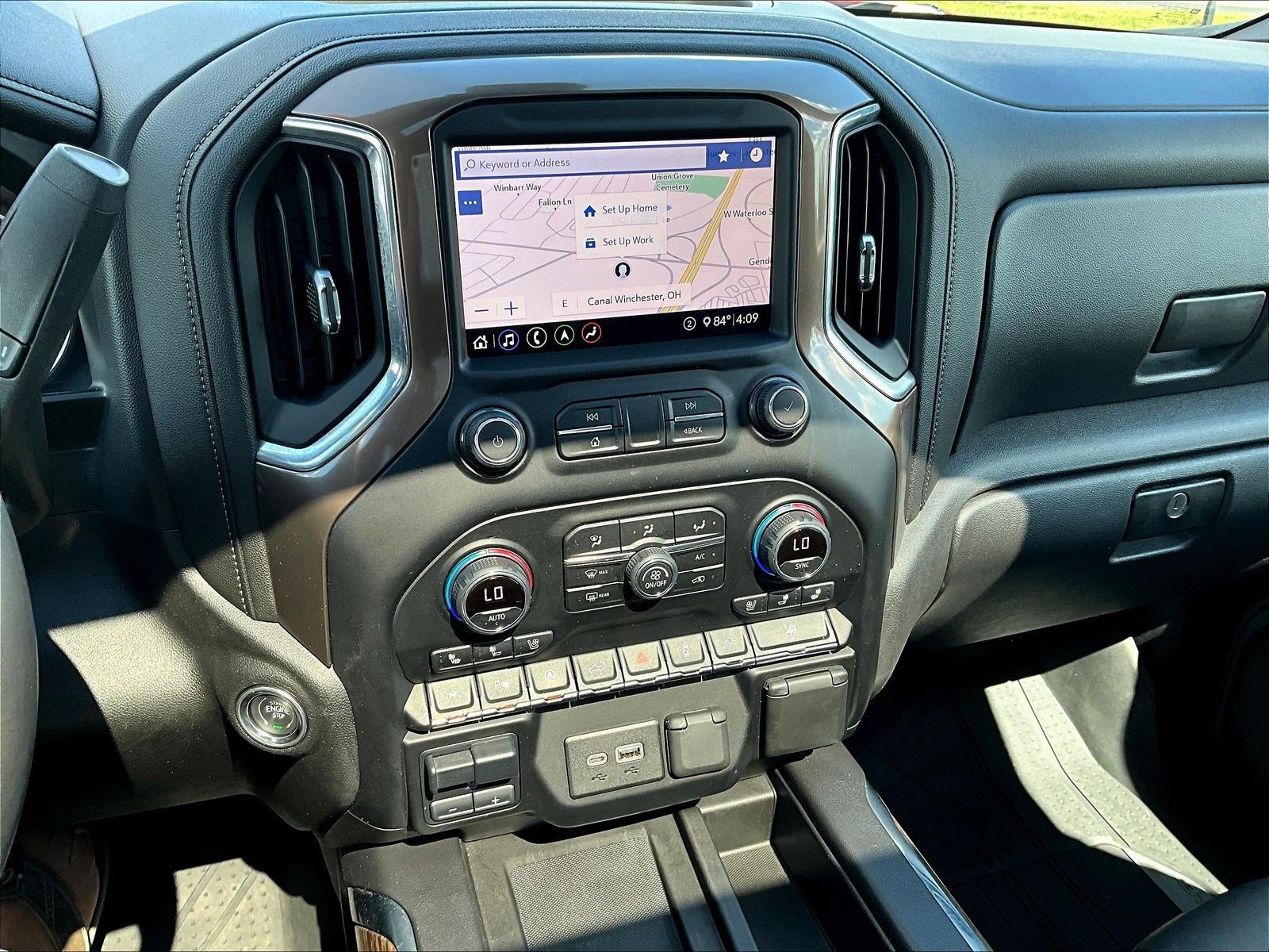 Used 2020 Chevrolet Silverado 1500 High Country w/ Technology Package AWD/4WD image 16