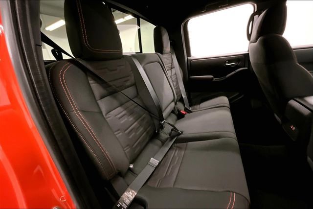New 2025 Nissan Frontier PRO-4X image 32
