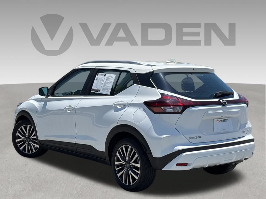 Used 2023 Nissan Kicks SV FWD image 5
