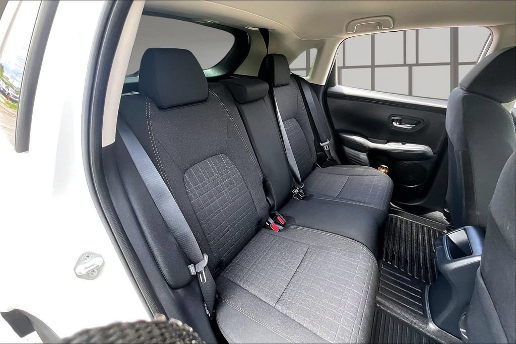 Certified 2025 Honda HR-V LX image 23