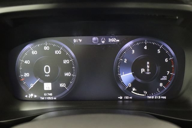 Used 2022 Volvo XC40 T5 Momentum AWD/4WD image 11