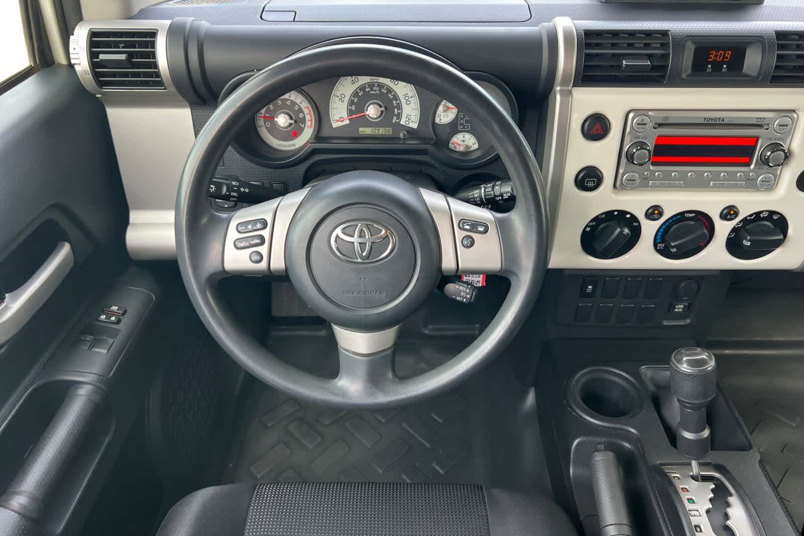 Used 2013 Toyota FJ Cruiser 4WD w/ Convenience Pkg image 14