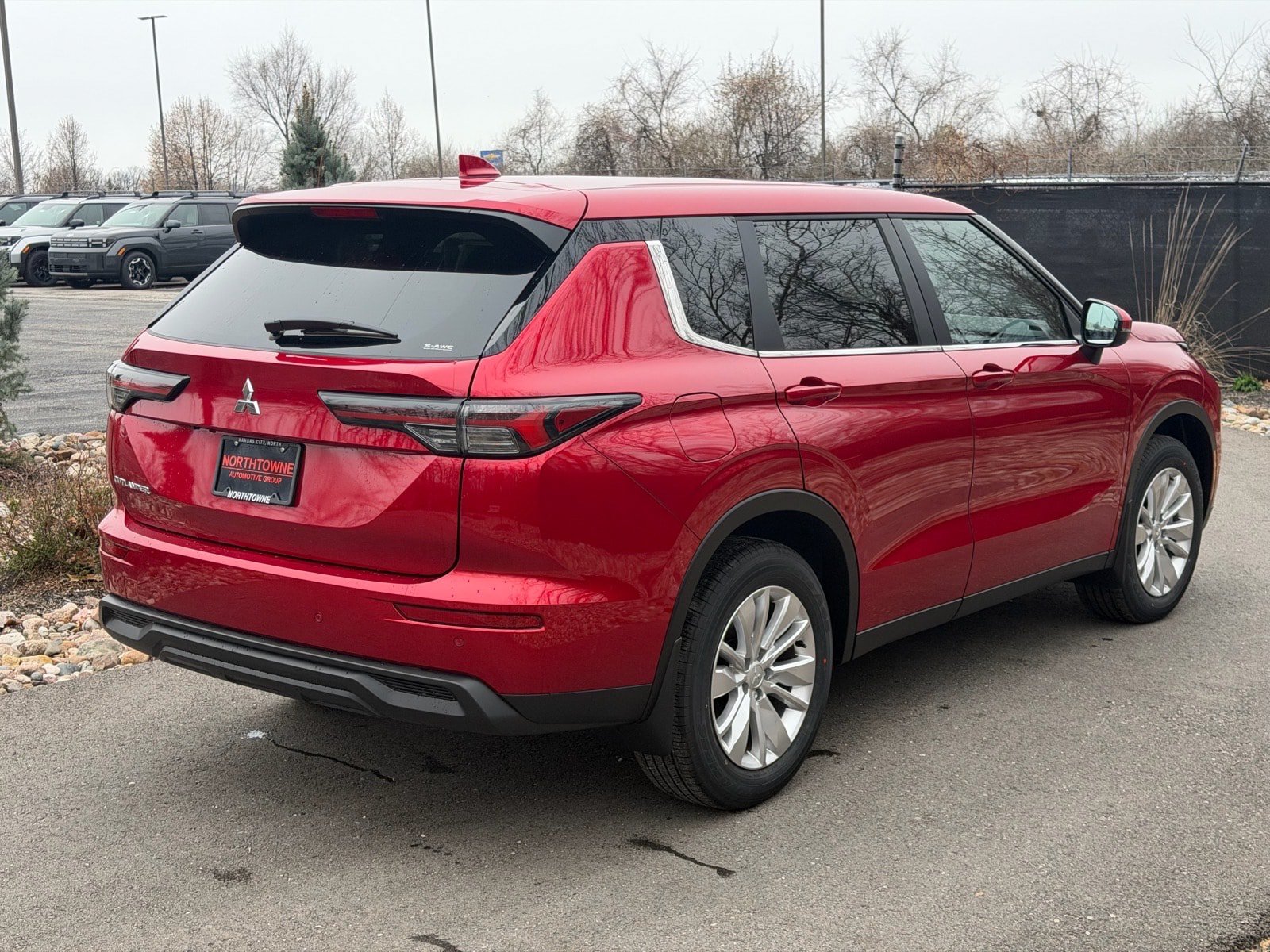 New 2026 Mitsubishi Outlander ES AWD/4WD image 5